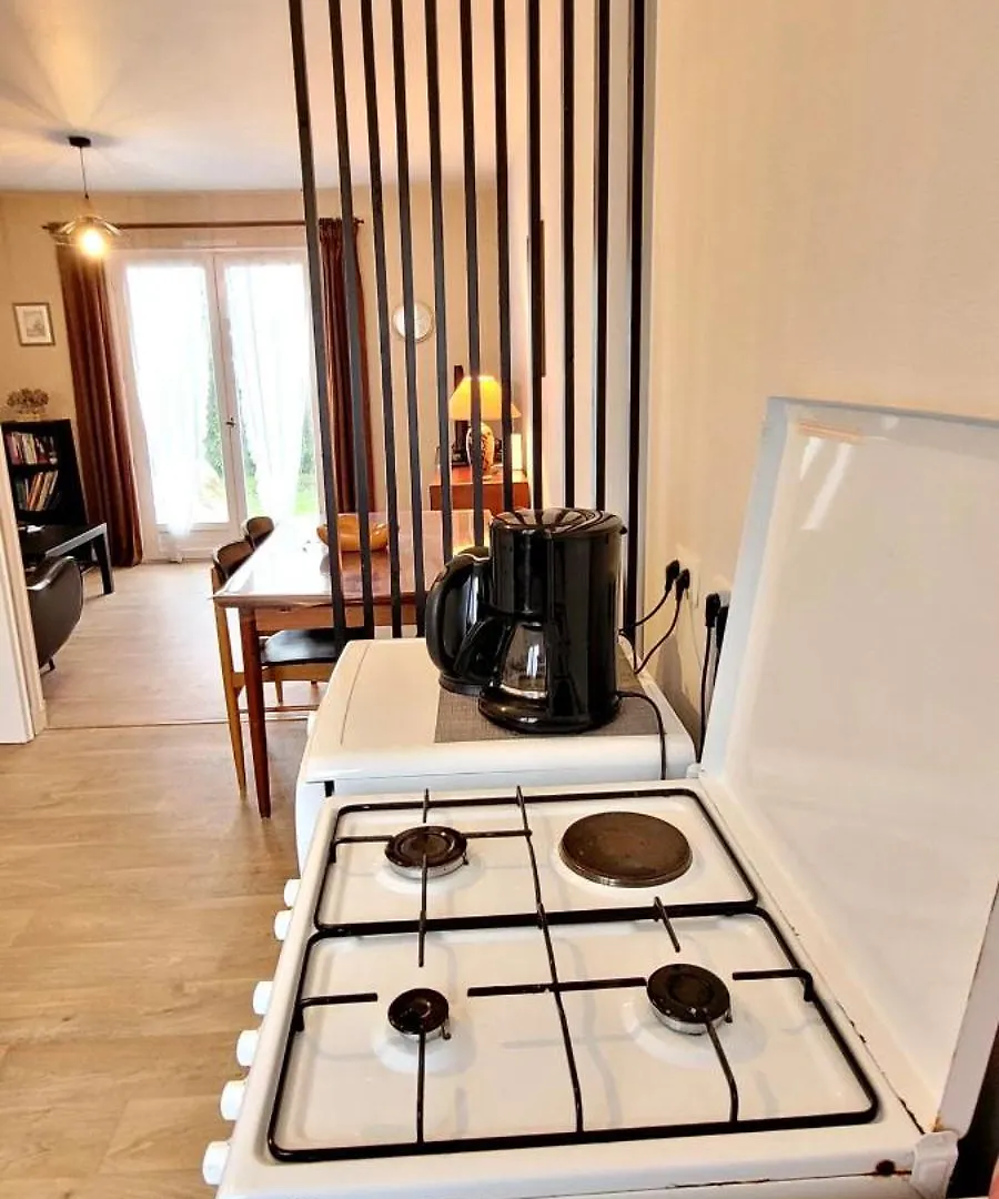 Maison A 400M De La Plage, Pour 6 Personnes Penvenan 0*,